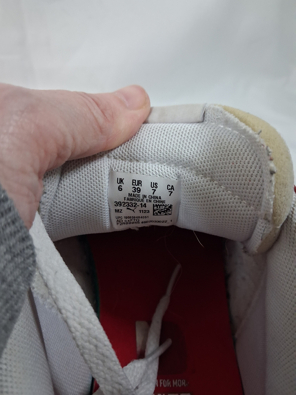 Puma Men’s White Red Low-Top Sneakers - Picture 4 of 4
